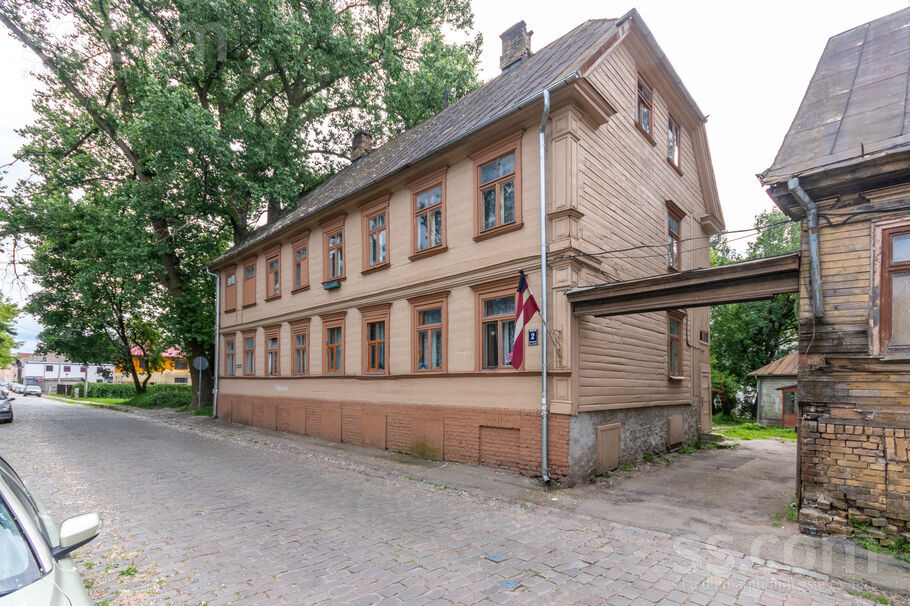 Latgales 99, Rīga — maja