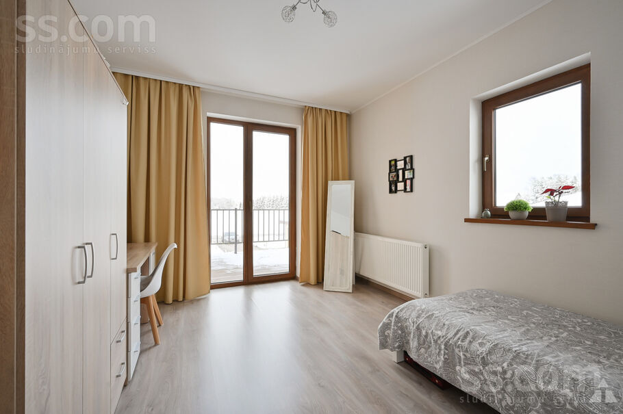 Saulpādes, Turkalne, Ogre un raj., Ikšķiles l. t. — maja