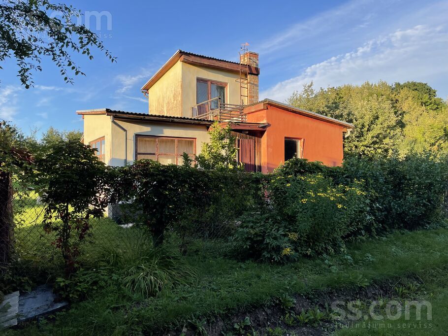 Ķiršu iela 12, Rumbenieki, Kuldīga un raj., Rumbas pag. — maja