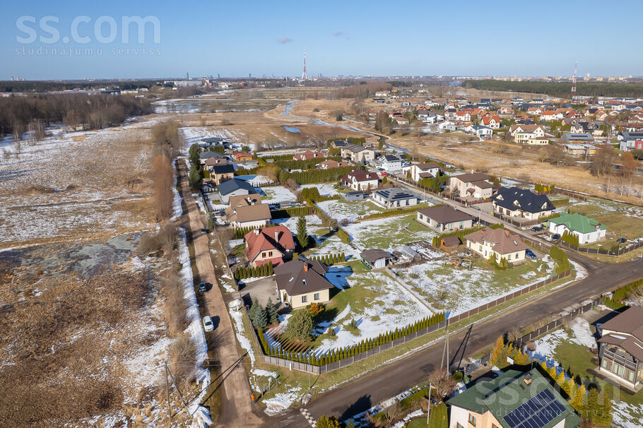 Upeņu iela 2, Rāmava, Rīgas rajons, Ķekavas pag. — maja