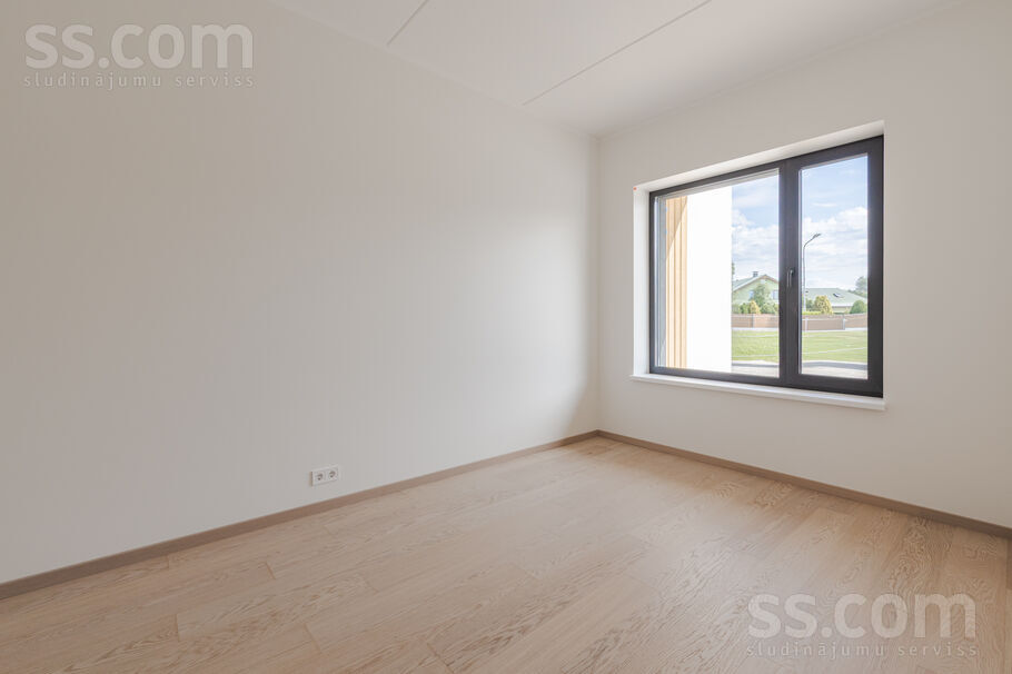 Podnieku iela, Ādaži, Rīgas rajons, Ādažu nov. — maja