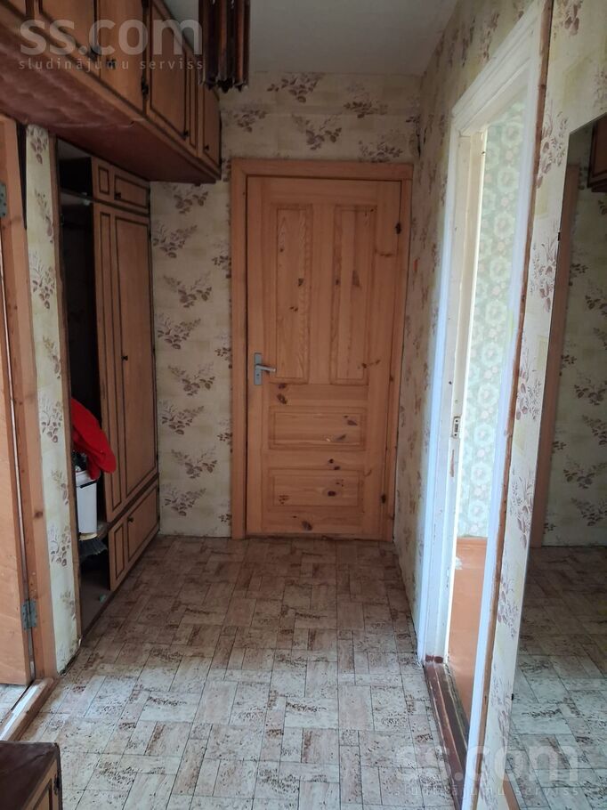 Viesturu 10 10, Sala, Jēkabpils un raj., Salas pag. — dzivoklis