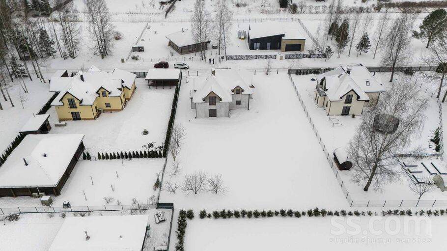 Celmiņi 43, Saulgoži, Rīgas rajons, Ķekavas pag. — maja