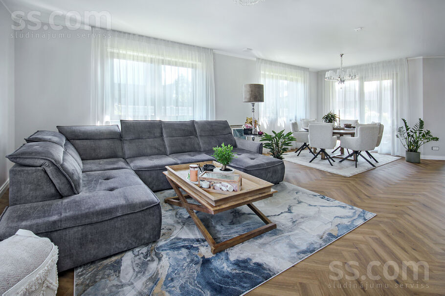 Sebru, Sēbruciems, Rīgas rajons, Babītes pag. — maja