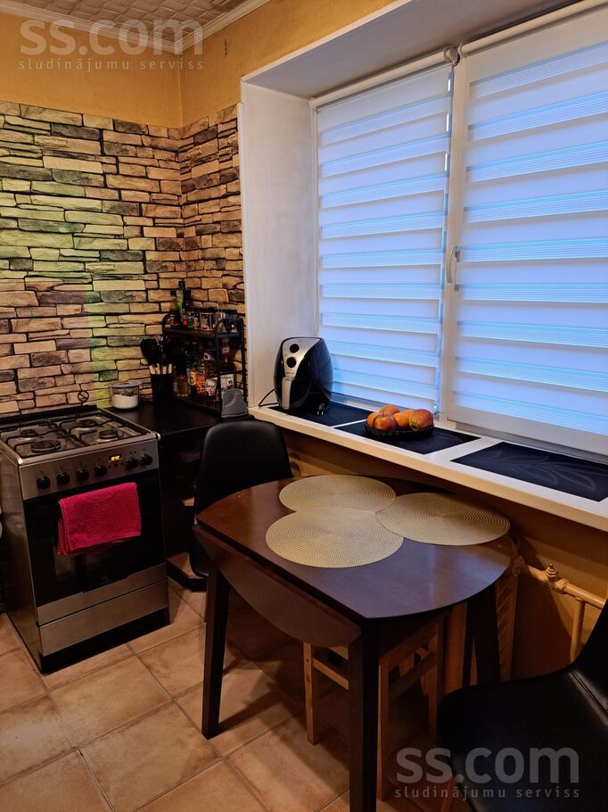 Stacijas 18, Limbaži un raj., Limbaži — dzivoklis