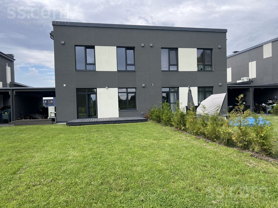 Petera 30, Mārupe, Rīgas rajons, Mārupes pag. — maja