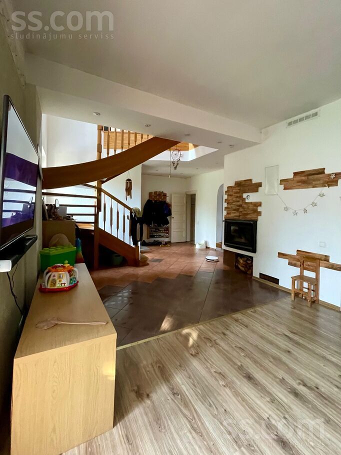 Vestienas 27, Rīga — maja