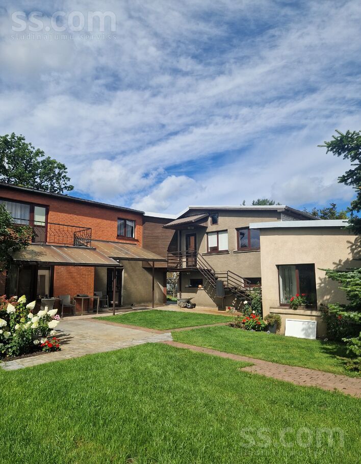 Liliju iela 108, Mārupe, Rīgas rajons, Mārupes pag. — maja