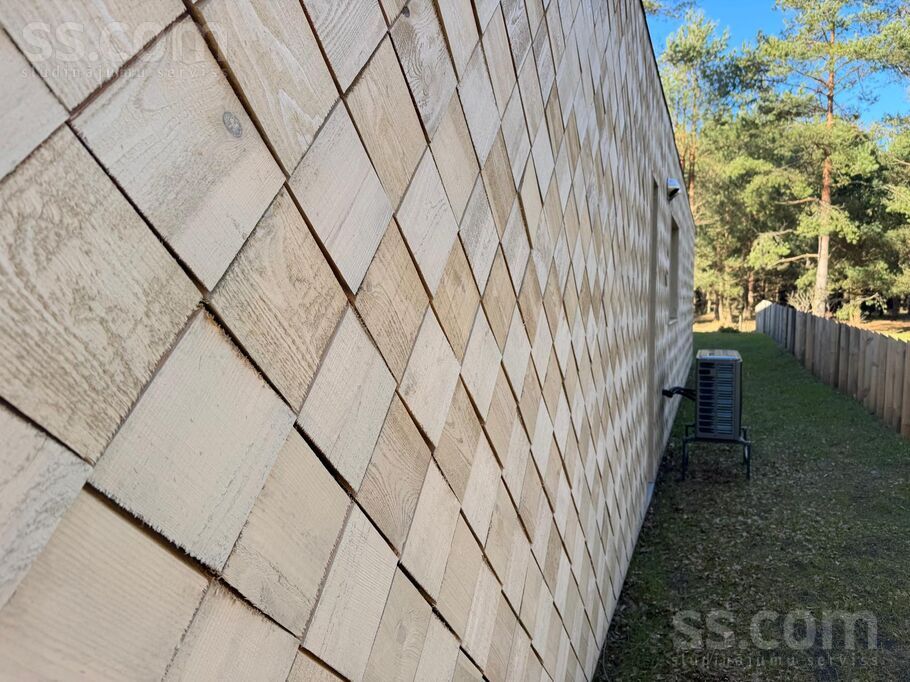 Brīvības iela 42, Liepāja un raj., Pāvilosta — maja