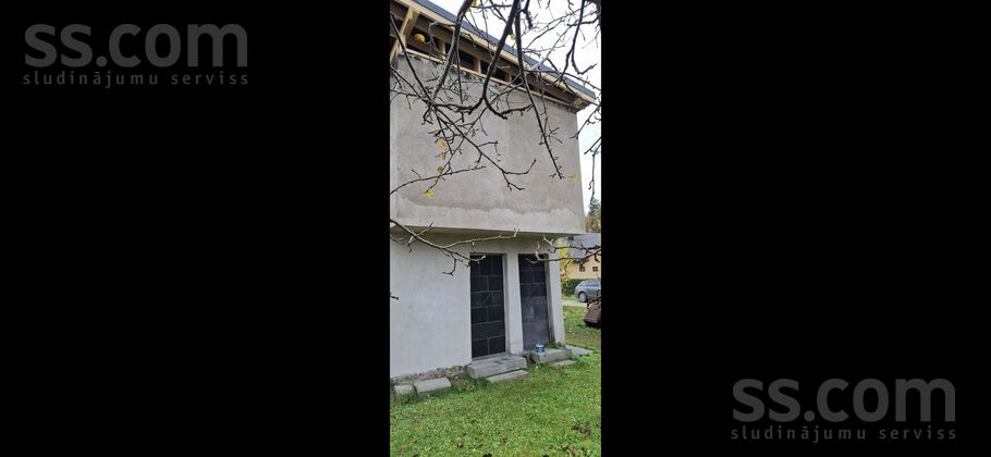 Siliņi 121, Jelgava un raj., Glūdas pag. — maja