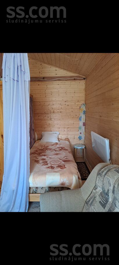 32 27, Šķēde, Liepāja un raj., Medzes pag. — maja