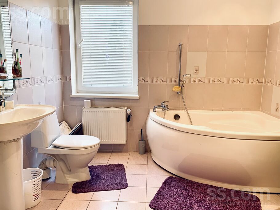 Līvkalna 14, Rīgas rajons, Sigulda — maja