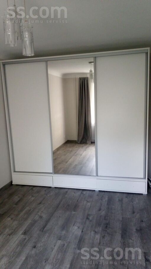 Zaļenieku 22, Rīga — dzivoklis