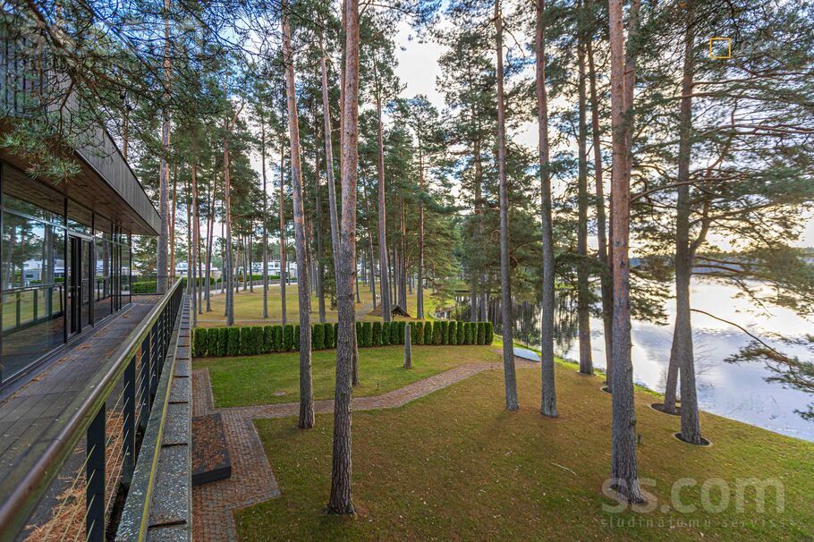 Parka Aleja, Dzilnuciems, Rīgas rajons, Babītes pag. — maja