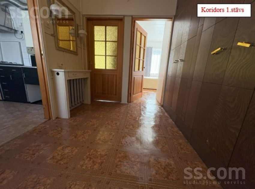 Augstienes 9, Rīga — maja