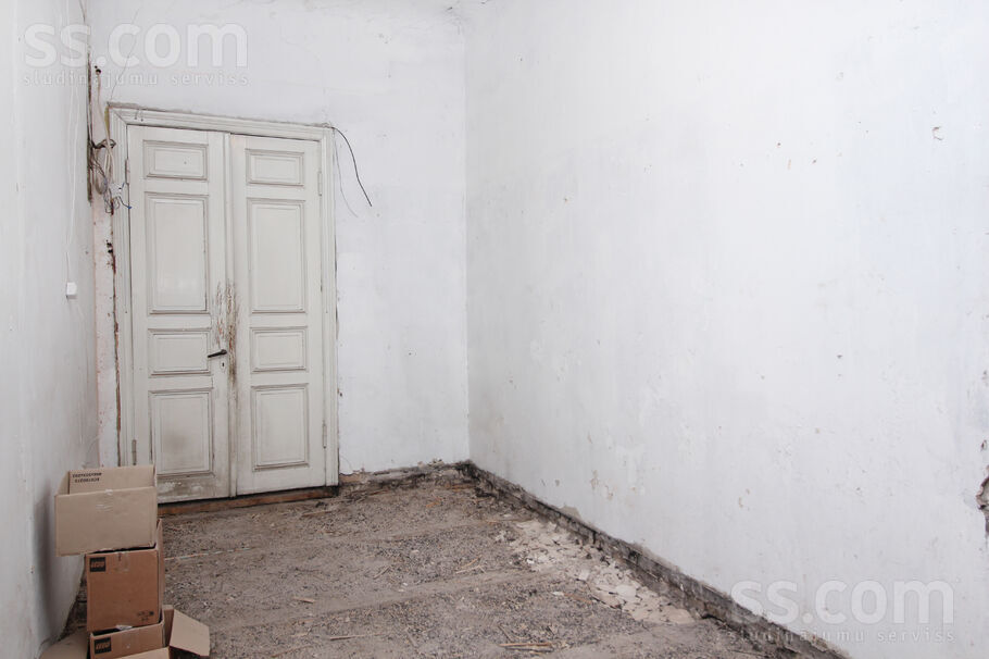 Meierovica bulv. 4, Rīga — dzivoklis