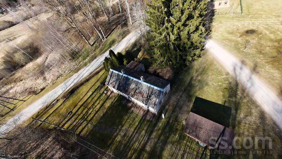 Ieviņās, Sēlija, Jēkabpils un raj., Sēlpils pag. — maja