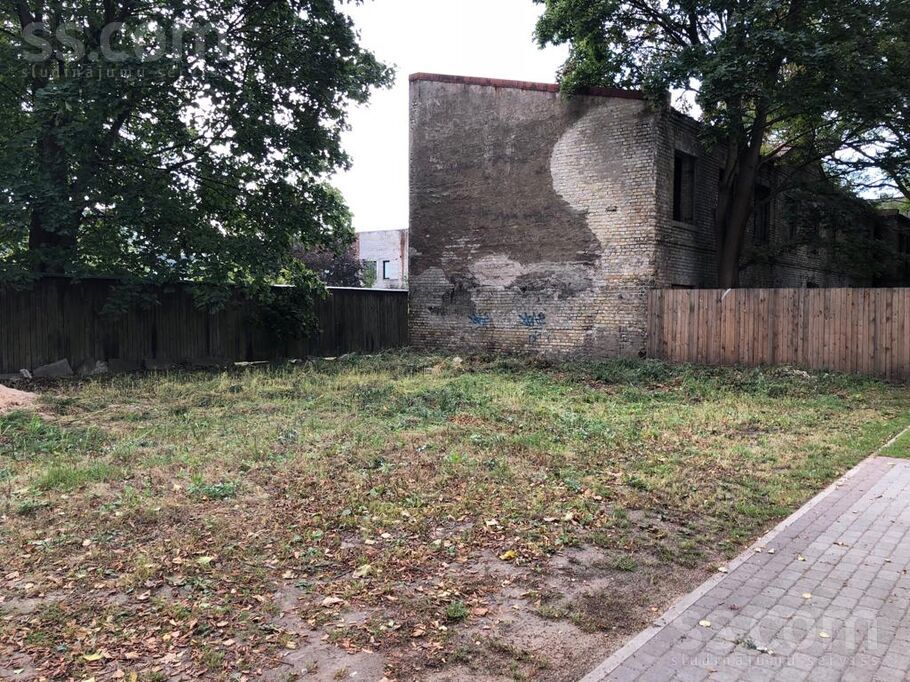 Brīvības gatve 212a, Rīga — maja