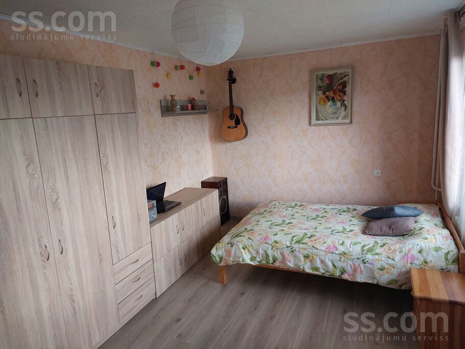 Plūdoņa 10, Roja, Talsi un raj., Rojas pag. — dzivoklis