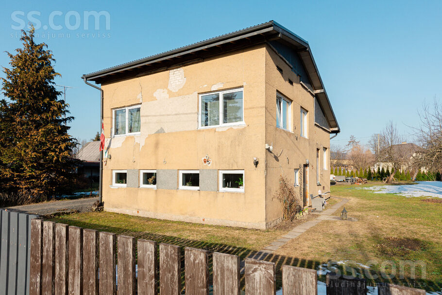 Pūpolu iela 7, Rīgas rajons, Sigulda — maja