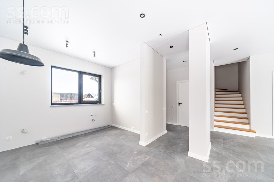 Ūdru 3, Mārupe, Rīgas rajons, Mārupes pag. — maja