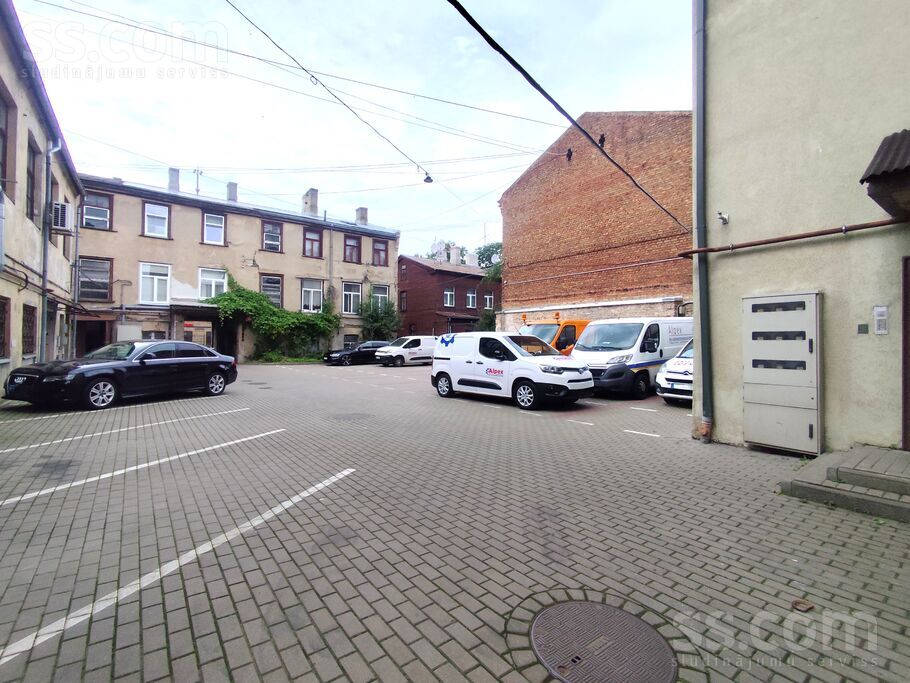 Krāsotāju 6, Rīga — maja