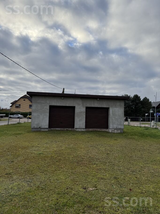 Lakstīgalu 42, Rīgas rajons, Baloži — maja