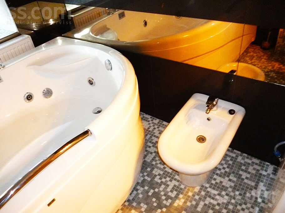 Saknu 16/18, Daugavpils un raj., Daugavpils — dzivoklis