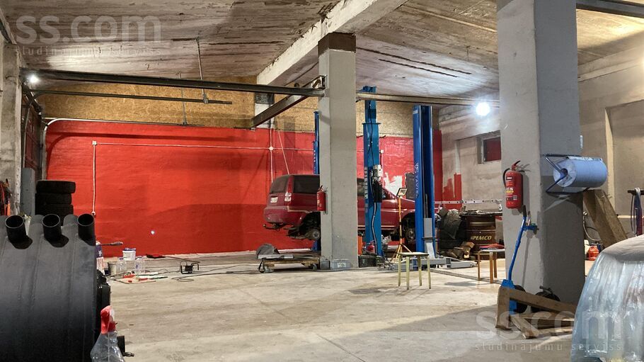 Autogarāža1, Strūžāni, Rēzekne un raj., Stružānu pag. — telpa