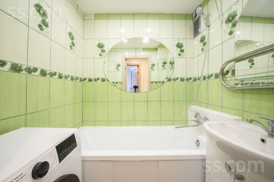 Viestura laukums 7, Viestura laukums, Valmiera un raj., Valmieras pag. — dzivoklis