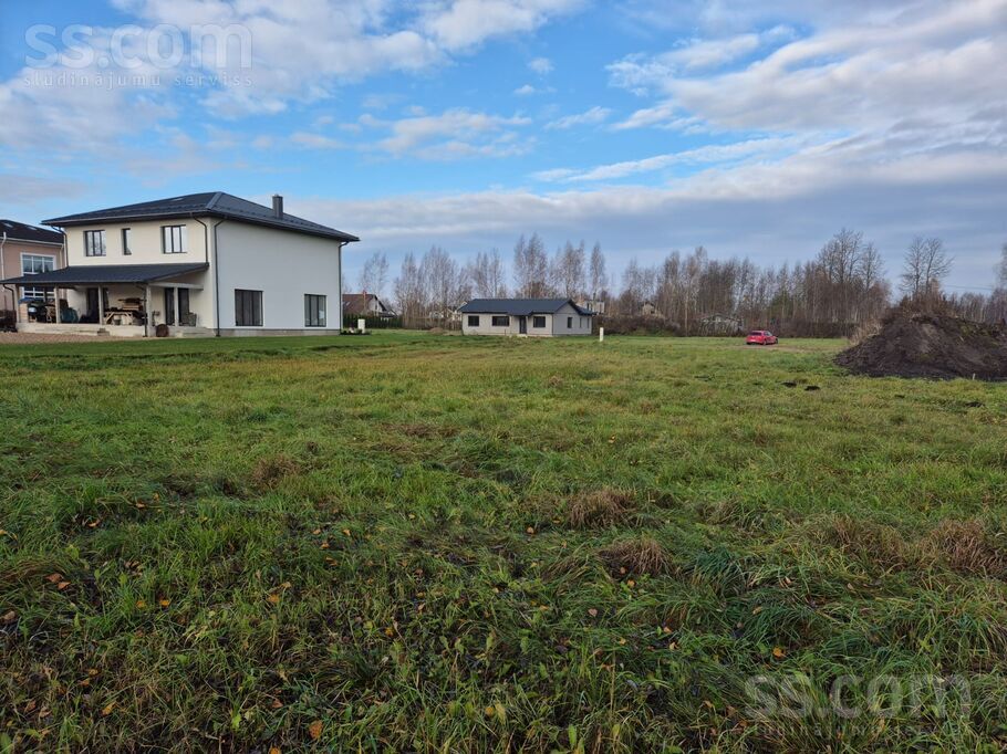 2.līnija 8e, Jelgava un raj., Jelgava — zeme