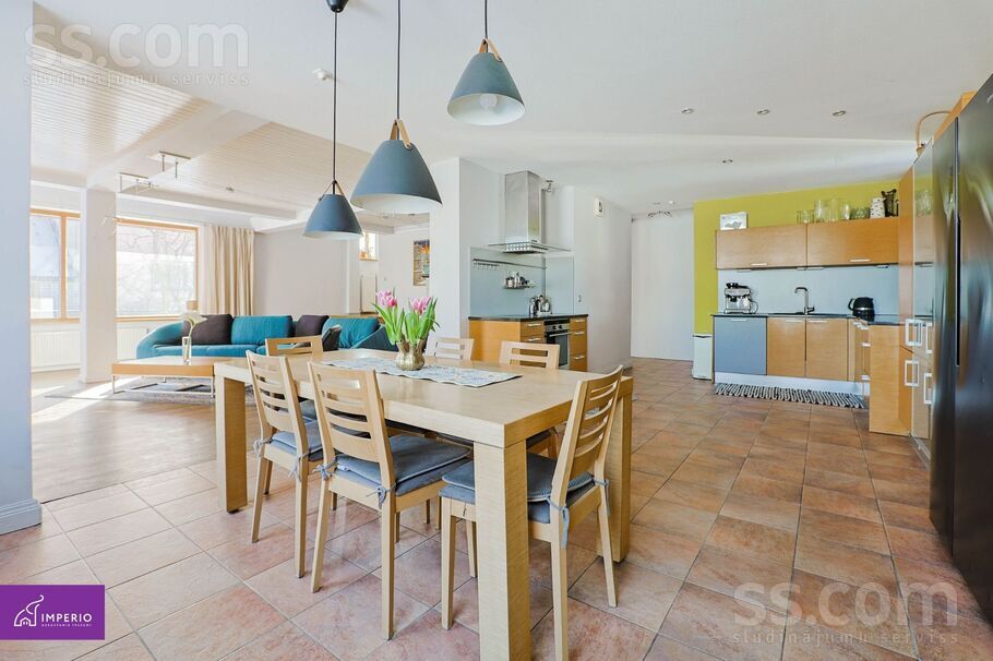 Mālkalnu 21, Rīgas rajons, Sigulda — maja