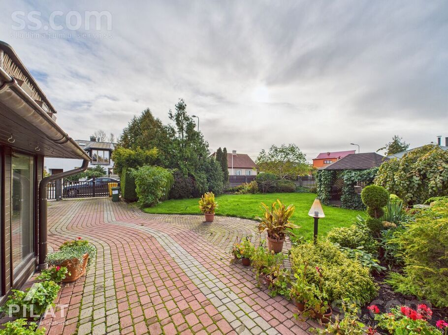 Ābeļu iela 3, Liepāja un raj., Liepāja — maja