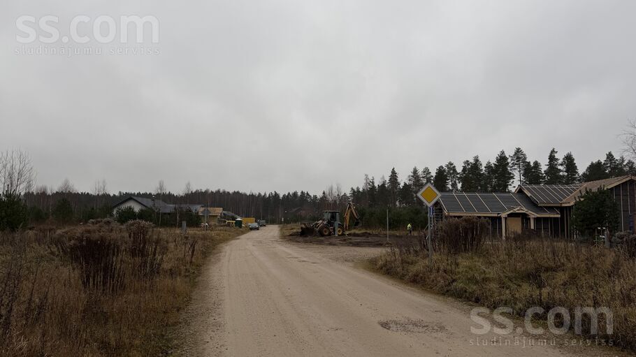 Vizmas iela, Brīvkalni, Rīgas rajons, Babītes pag. — zeme