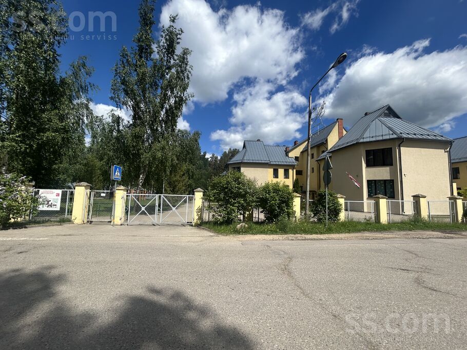 Gaismas 14, Daugavpils un raj., Daugavpils — dzivoklis