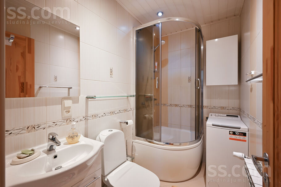 Upeņu iela 2, Rāmava, Rīgas rajons, Ķekavas pag. — maja