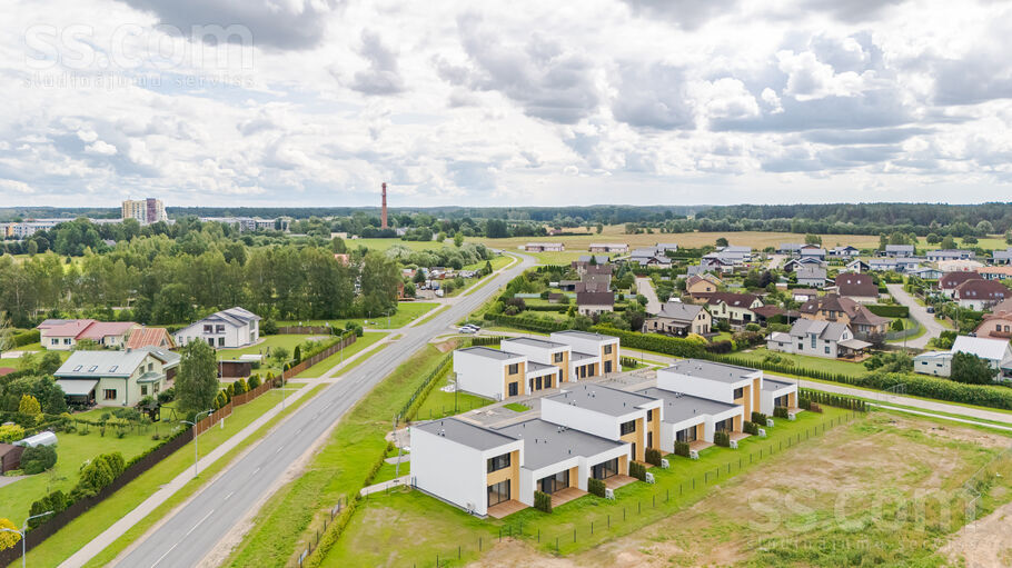 Podnieku iela, Ādaži, Rīgas rajons, Ādažu nov. — maja