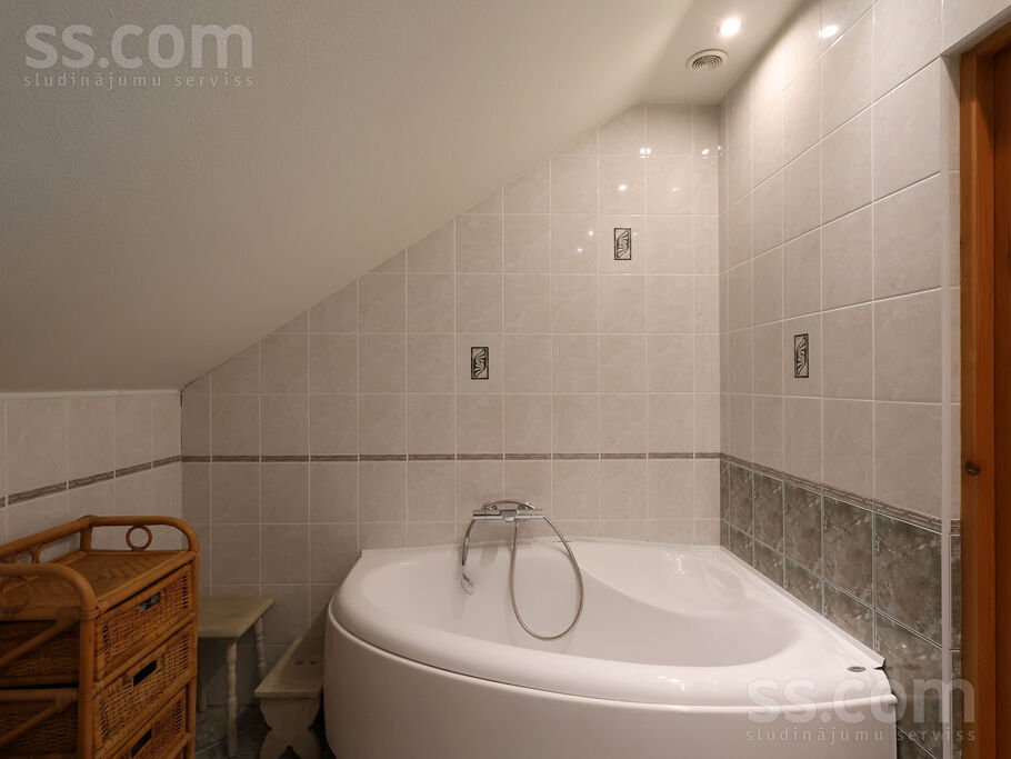 Zirņu iela 51, Liepāja un raj., Liepāja — maja