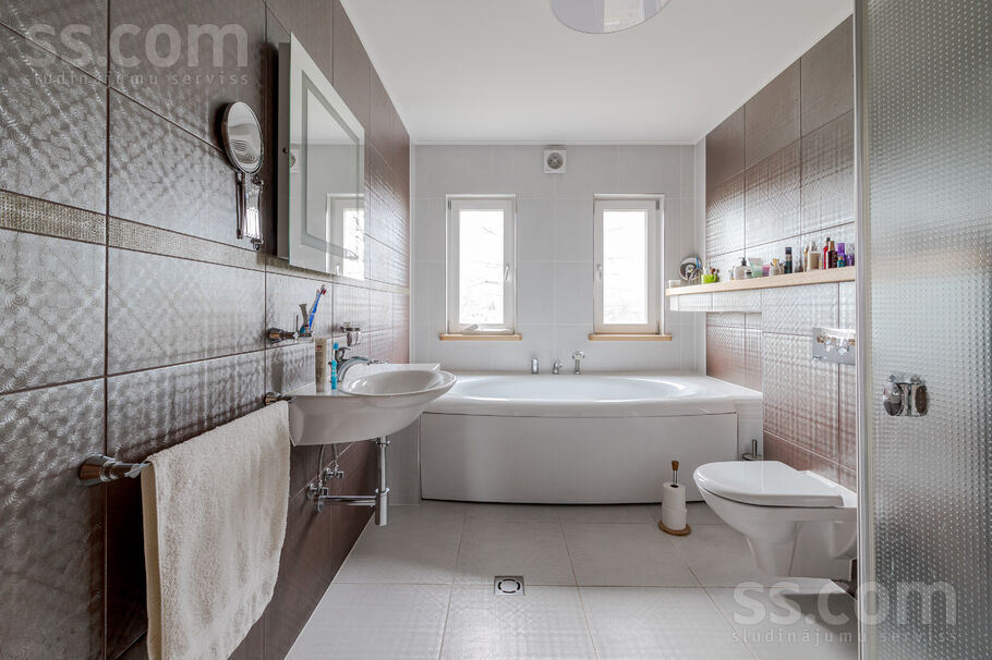 Saules iela, Klapkalnciems, Tukums un raj., Engures pag. — maja