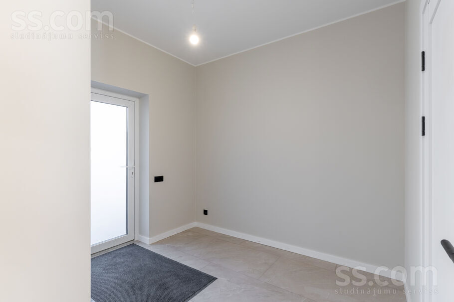 Dzintaru 4, Berģi, Rīgas rajons, Garkalnes nov. — maja