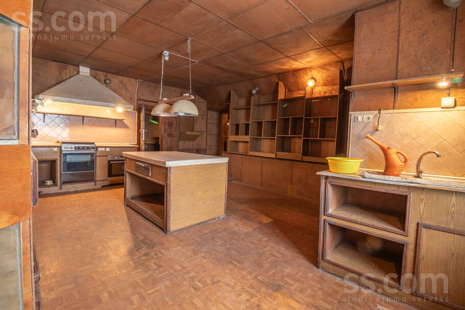 Burtnieki, Ventspils un raj., Tārgales pag. — vienseta