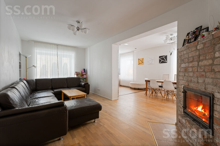 Emīla Dārziņa iela 7, Jelgava un raj., Jelgava — maja