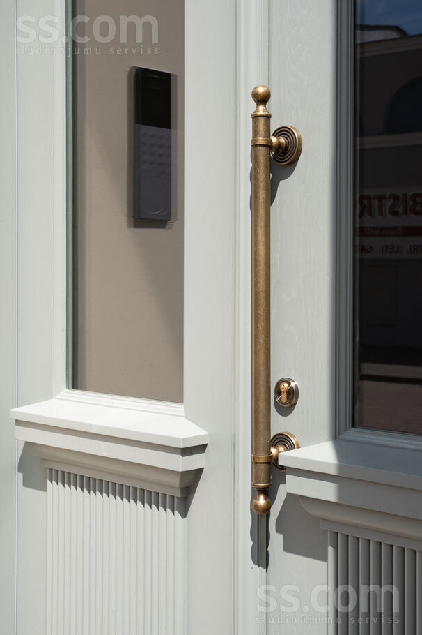 Jomas iela 46, Jūrmala — dzivoklis