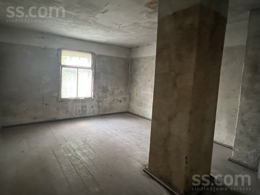 Vieķi, Cēsis un raj., Raunas pag. — maja