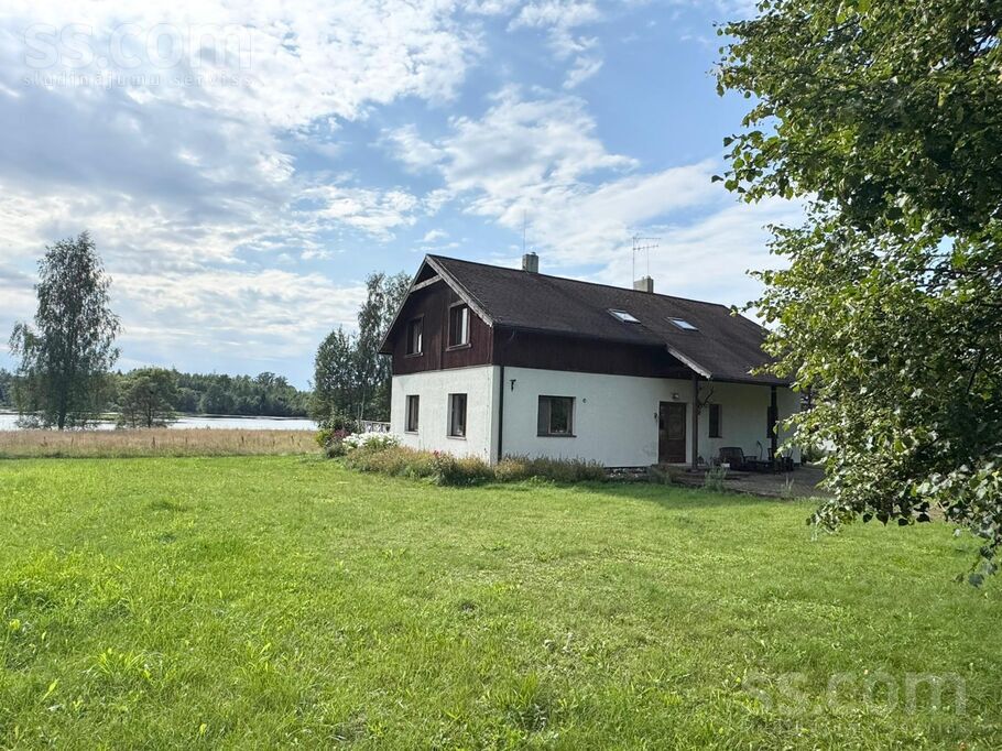 Atvari, Ģikši, Cēsis un raj., Amatas pag. — maja