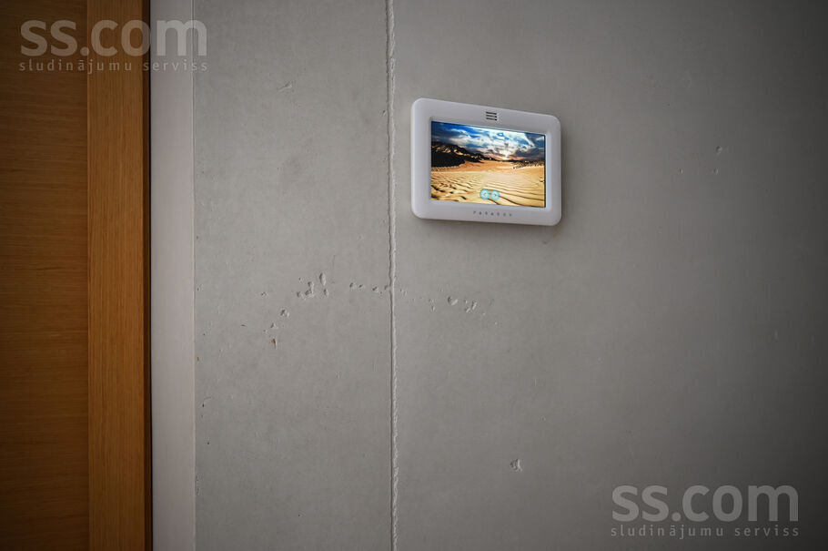 Katrinas 8, Baltezers, Rīgas rajons, Garkalnes nov. — maja