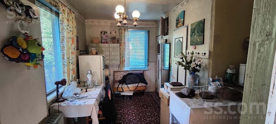 Buru iela 32, Ziemeļblāzma, Limbaži un raj., Skultes pag. — maja