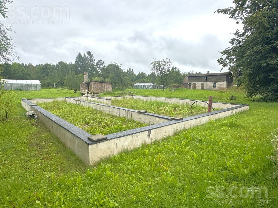 Bērzpils 37, Balvi un raj., Balvi — zeme