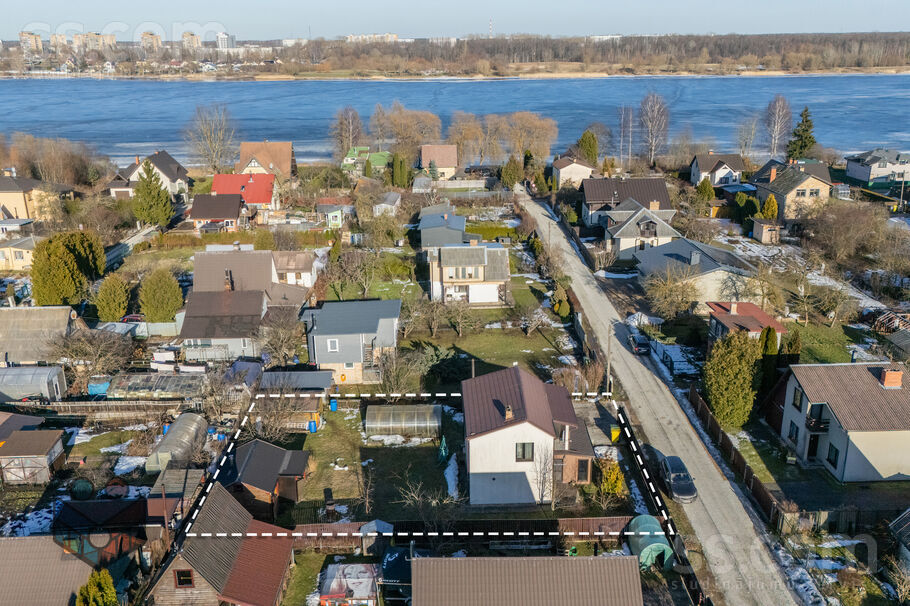 Lefkoju 17, Ziedonis, Rīgas rajons, Ķekavas pag. — maja