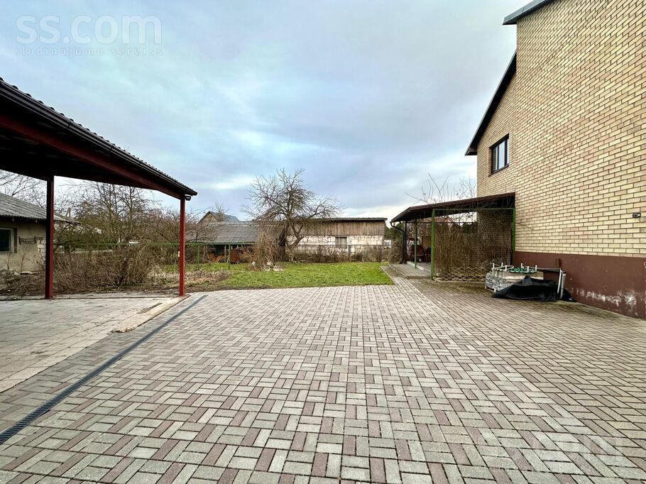 Lakstīgalu 3, Vālodzes, Rīgas rajons, Stopiņu nov. — maja